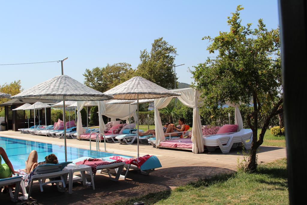 Aloria Garden Hotel Ердек Екстериор снимка