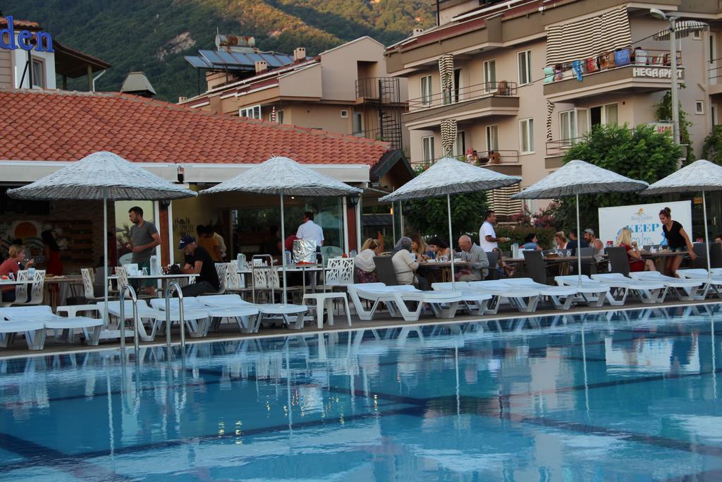 Aloria Garden Hotel Ердек Екстериор снимка