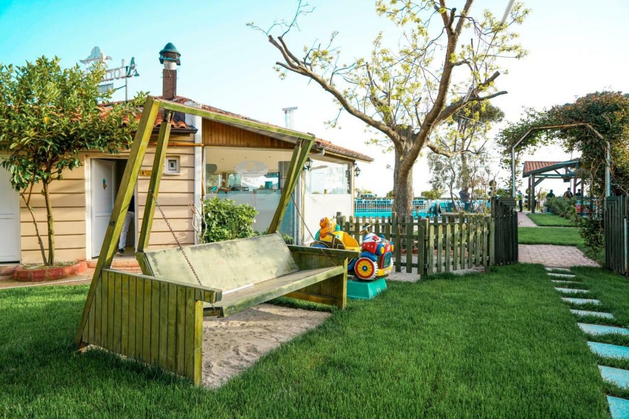 Aloria Garden Hotel Ердек Екстериор снимка